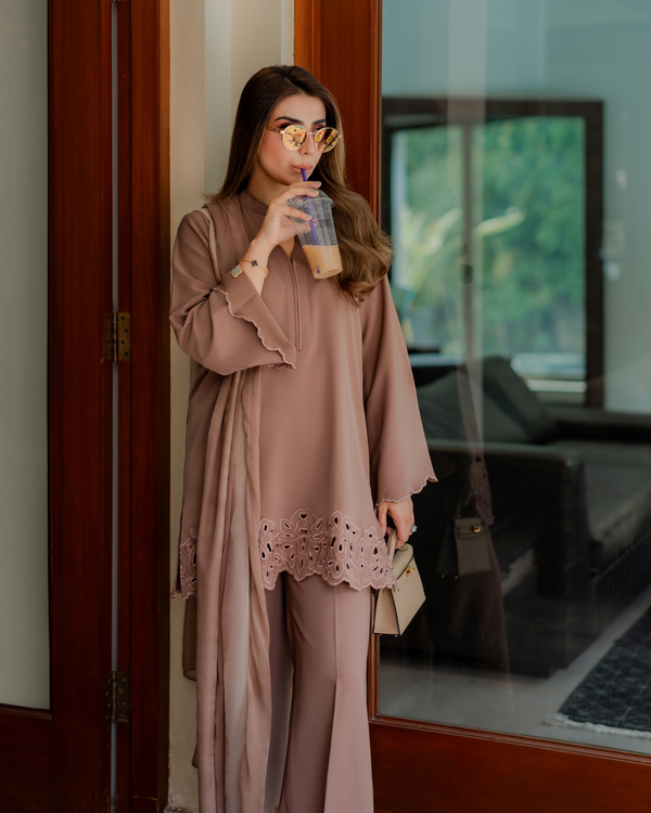 Mocha Cutwork Set